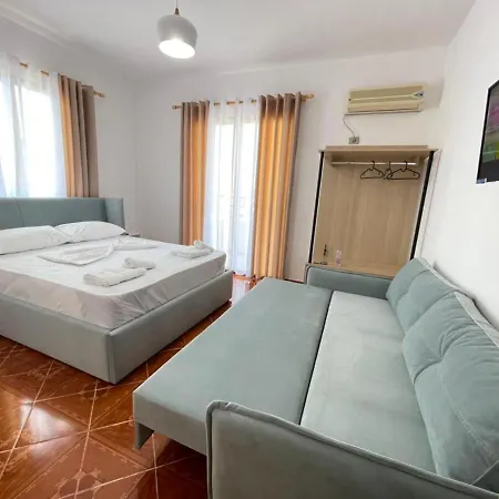 Hotel Gaudium Radhimë