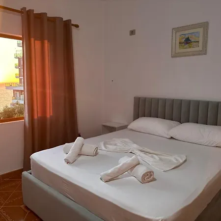 Hotel Gaudium Radhimë