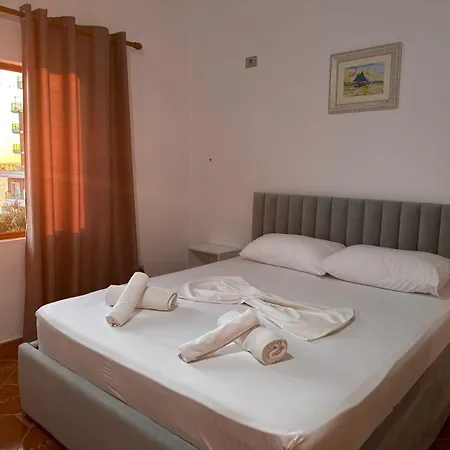 Hotel Gaudium Radhimë