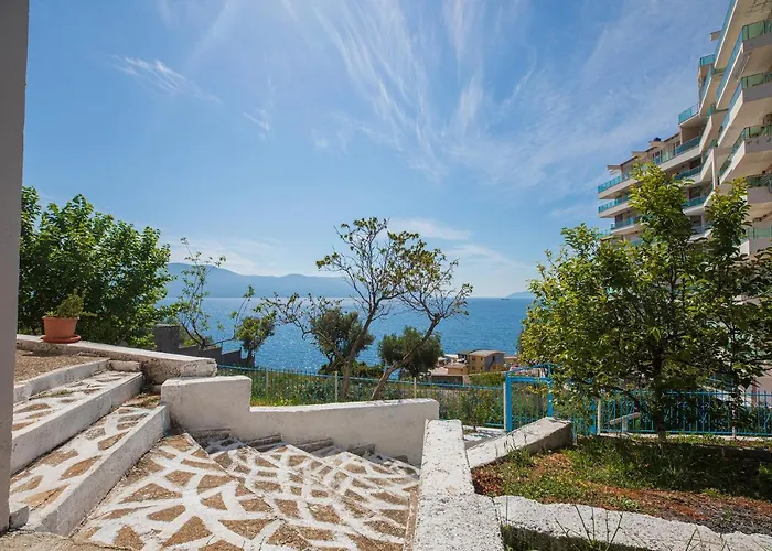 Hotel Gaudium Radhimë