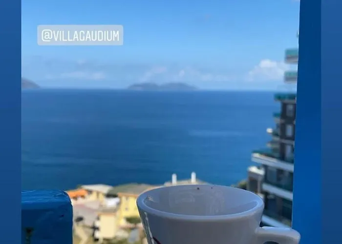 Hotel Gaudium Radhimë